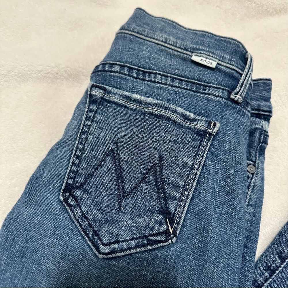 MOTHER The Rascal Ankle Chew Jeans - Picture 2 of 5